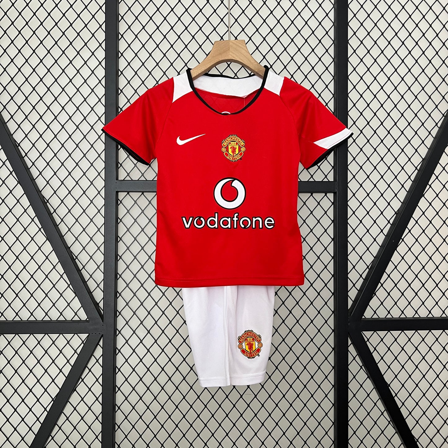 Manchester United Retro Kit Niños Local 2004/06