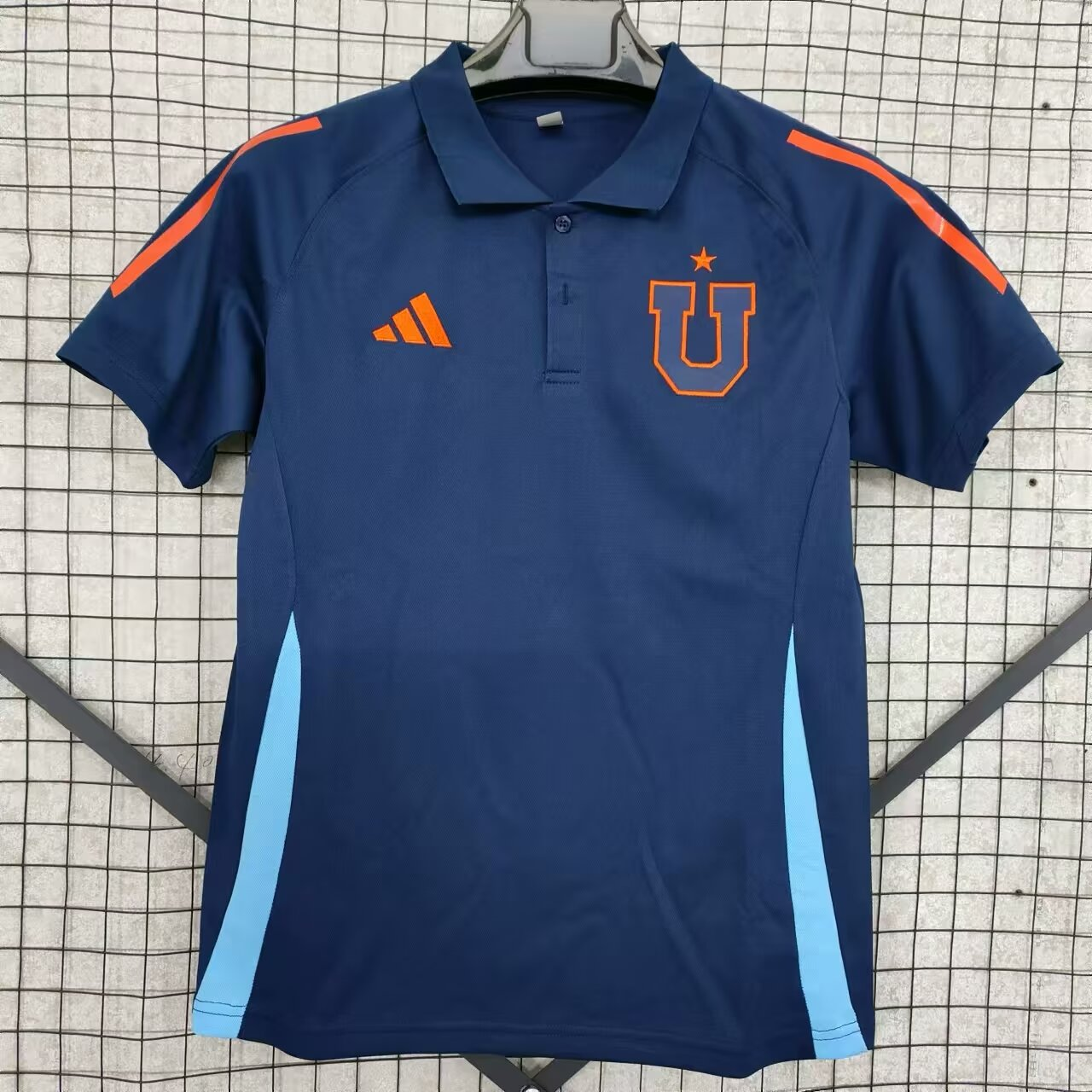 Universidad de Chile Polo Entrenamiento 2025 Versión Fan