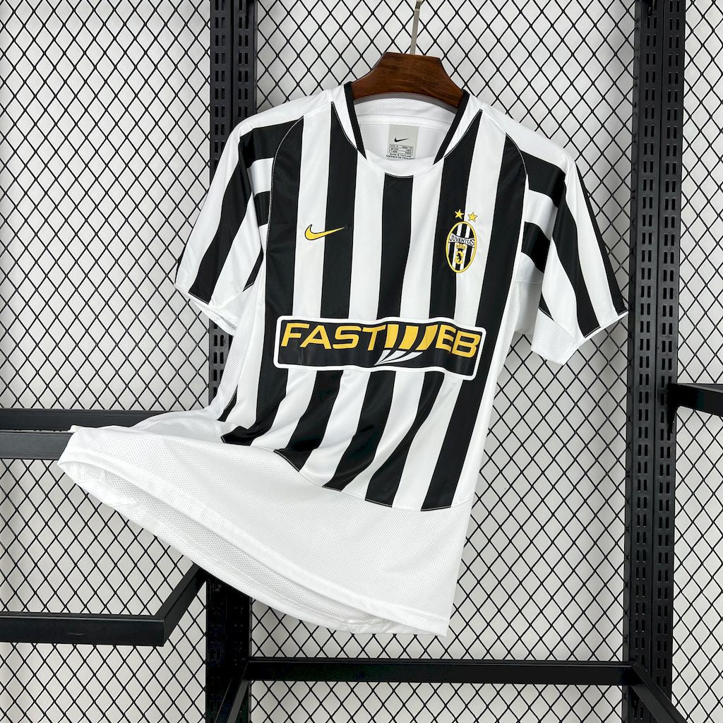 Juventus Local Retro 2002/03 Versión Fan