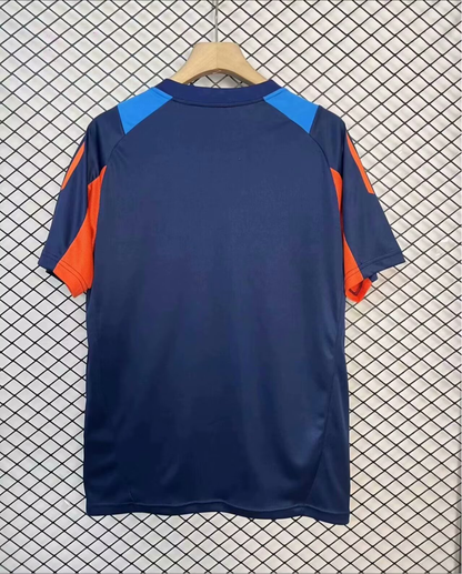 Universidad de Chile Entrenamiento 2025 Versión Fan