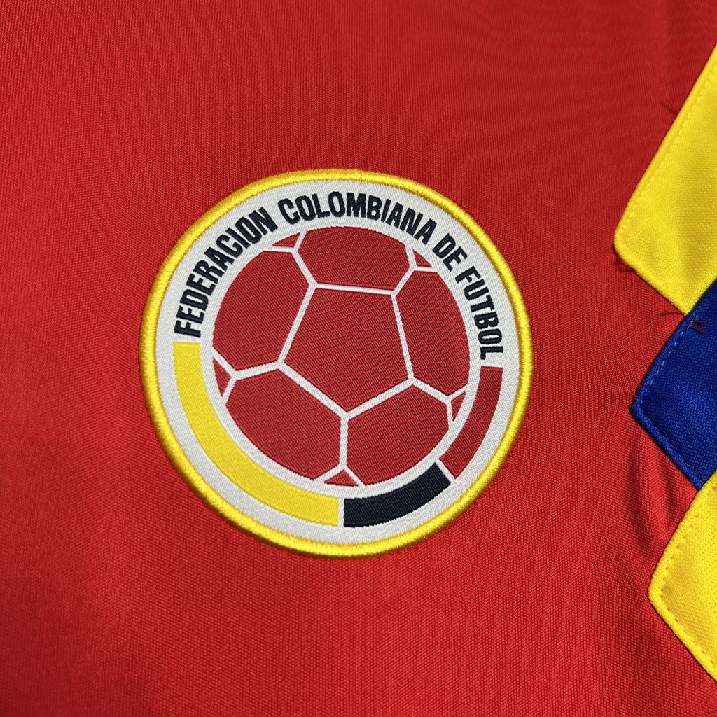 Colombia Visita Retro 1990 Versión Fan