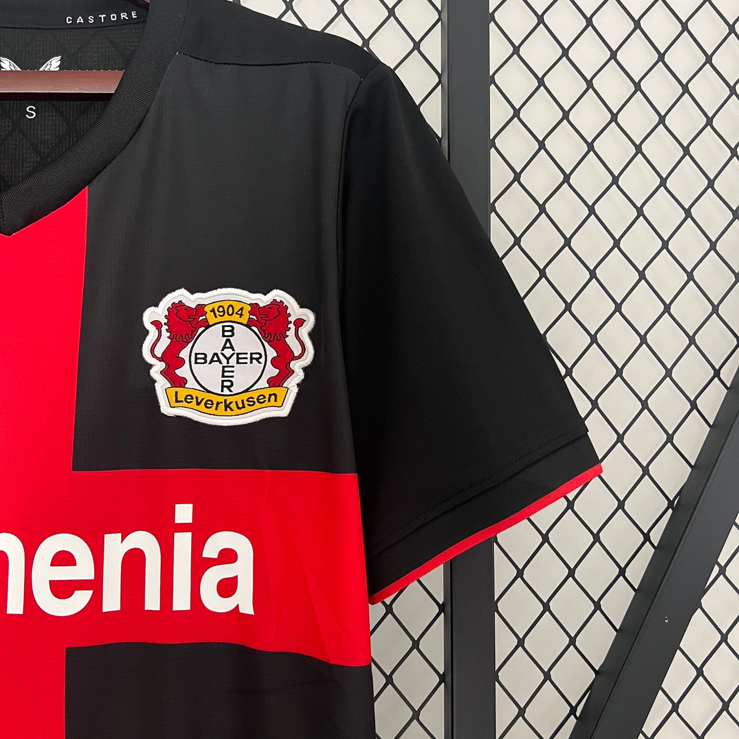 Bayer 04 Leverkusen Local 2023/24 Versión Fan