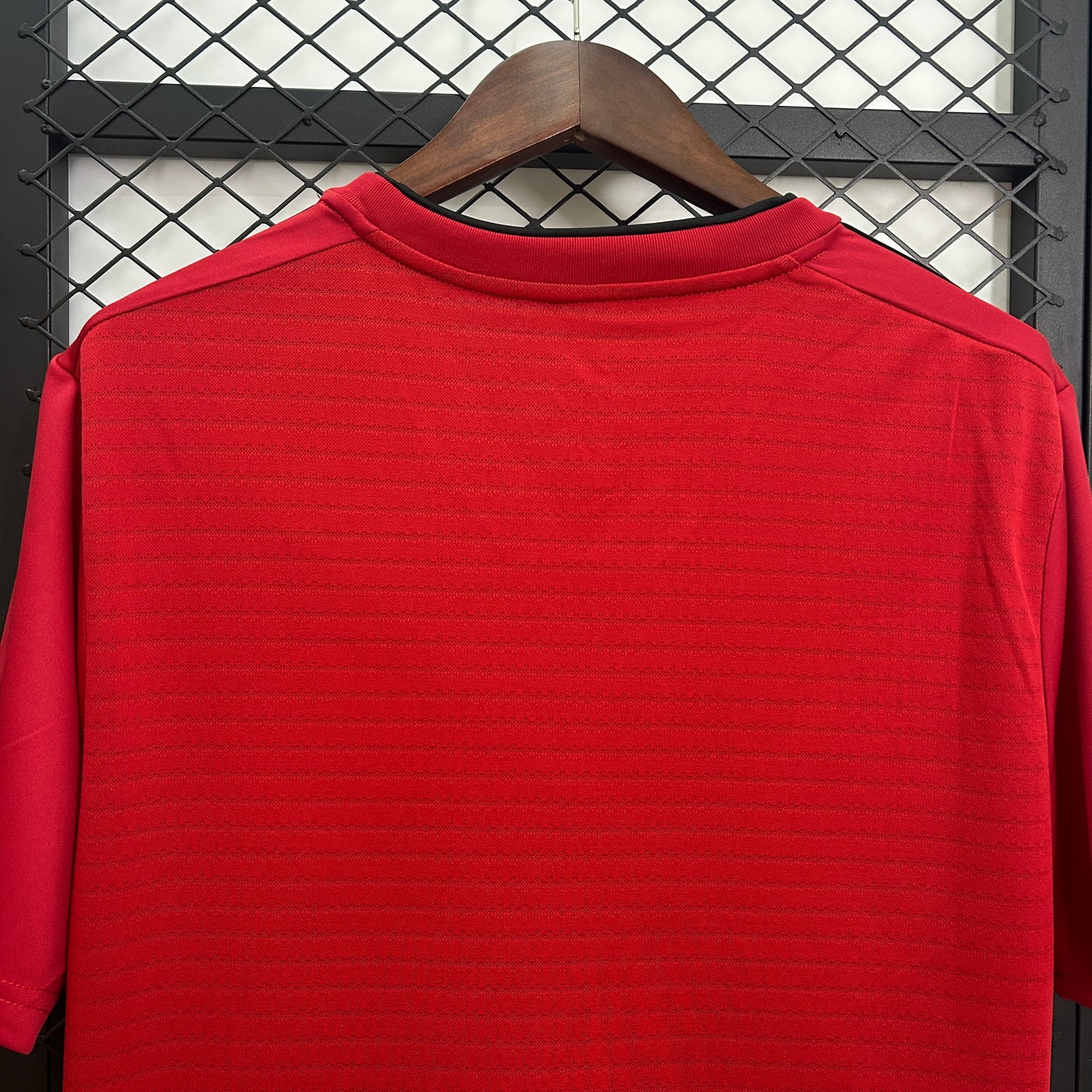 Manchester United Retro 2018/19 Versión Fan