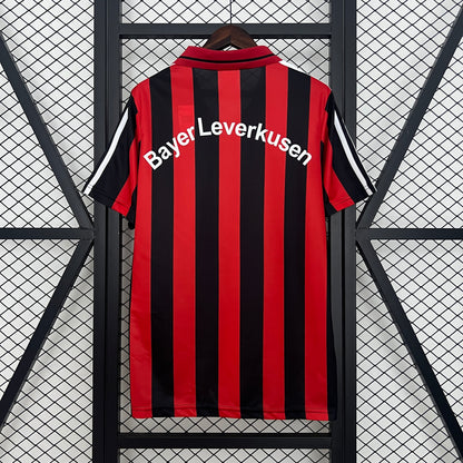 Bayer 04 Leverkusen Local Retro 2001/02 Versión Fan