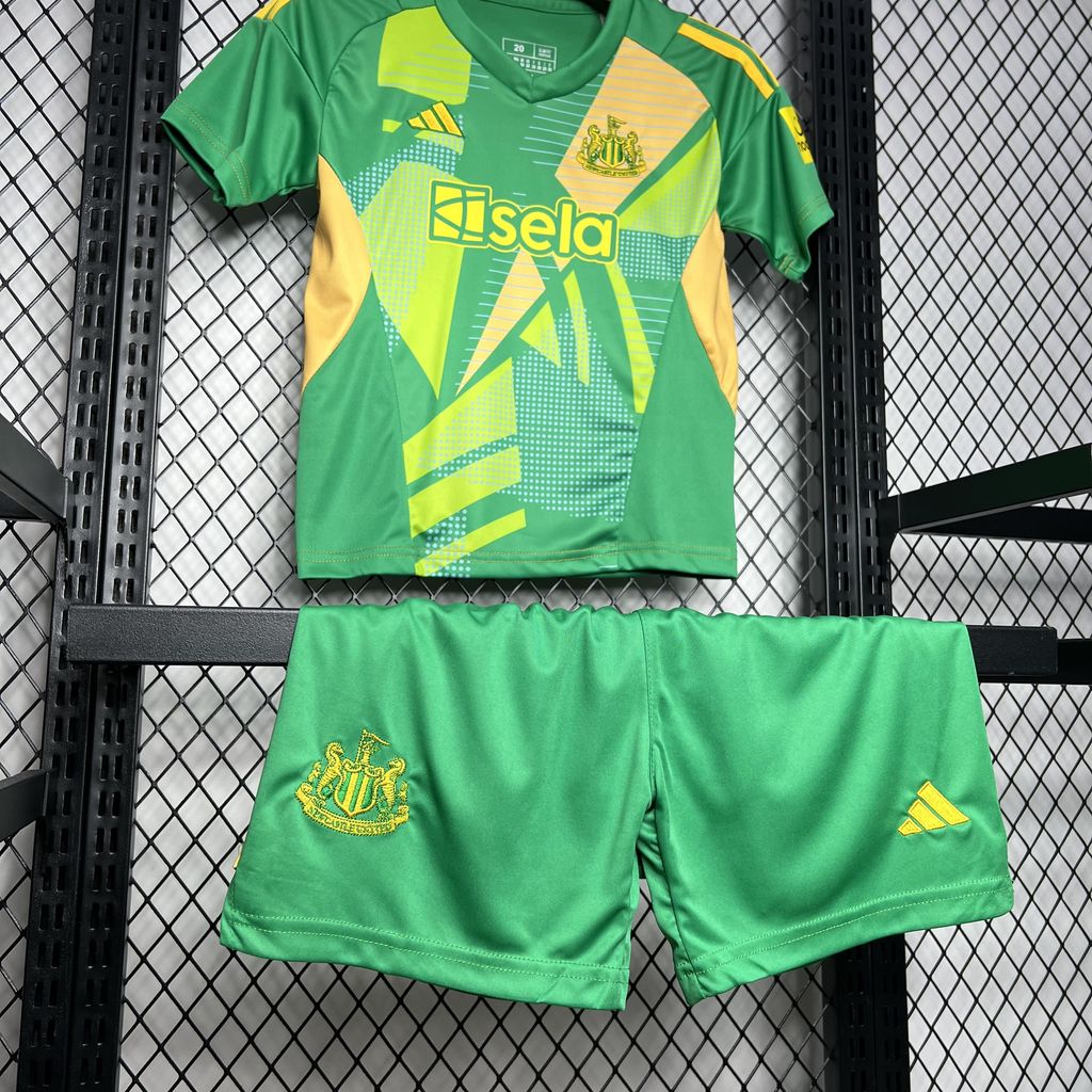 Newcastle Portero 2024/25 Kit Niños