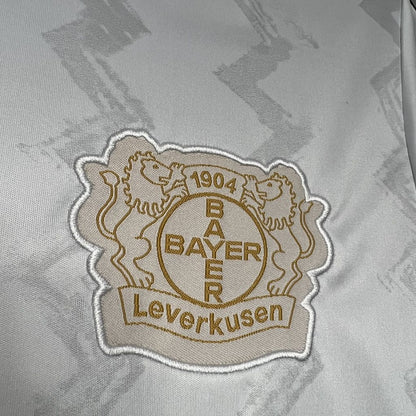 Bayer 04 Leverkusen Visita 2024/25 Versión Fan