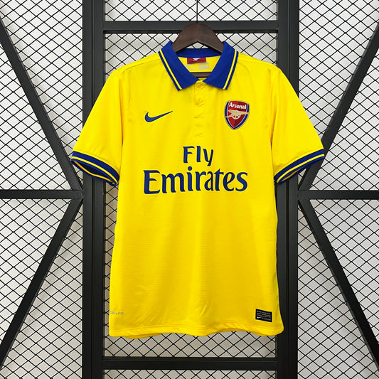 Arsenal Visita Retro 2013/14 Versión Fan