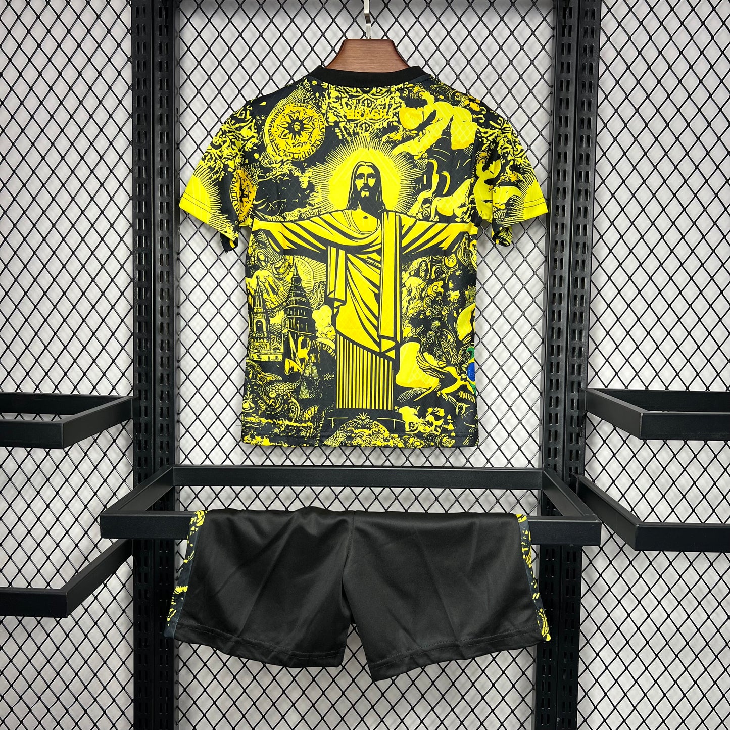 Brasil Kit Niños "Edición Cristo Redentor Amarillo" 2024