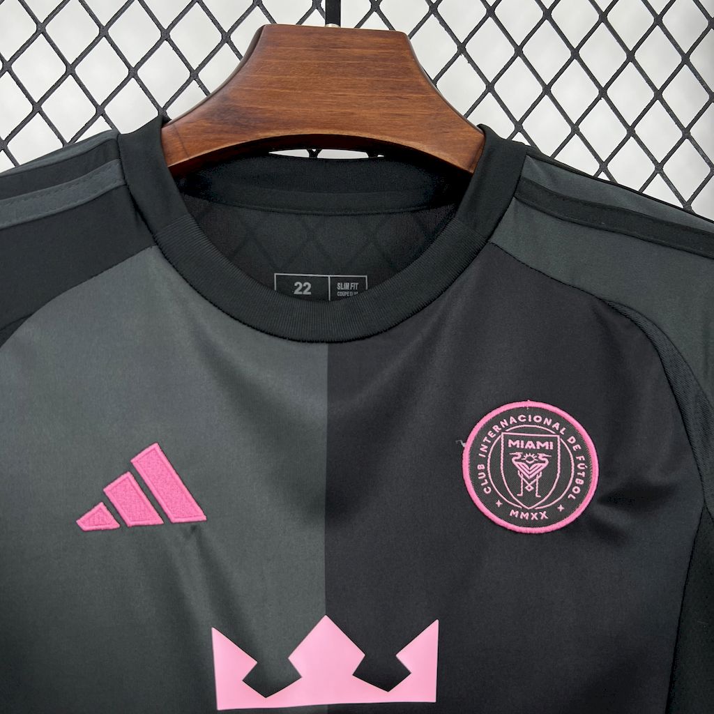 Inter de Miami Visita 2025/26 Kit Niños