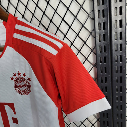 Bayern Munich Kit Niños Local 2023/24