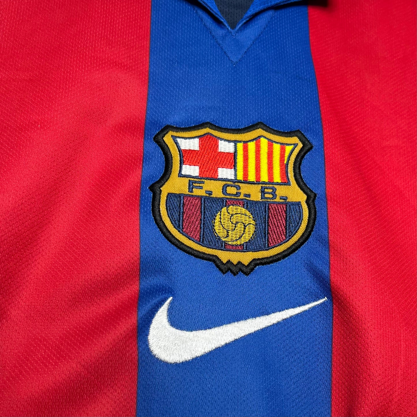 FC Barcelona Local Retro 2004/05 Versión Fan