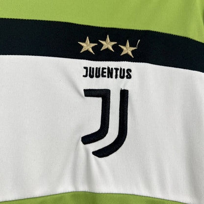 Juventus Tercera Retro 2017/18 Versión Fan