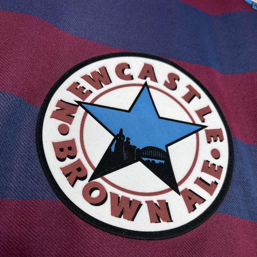 Newcastle Visita Retro 1995/96 Versión Fan