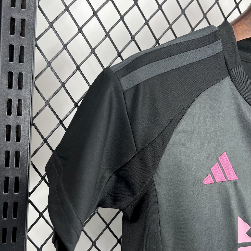 Inter de Miami Visita 2025/26 Kit Niños