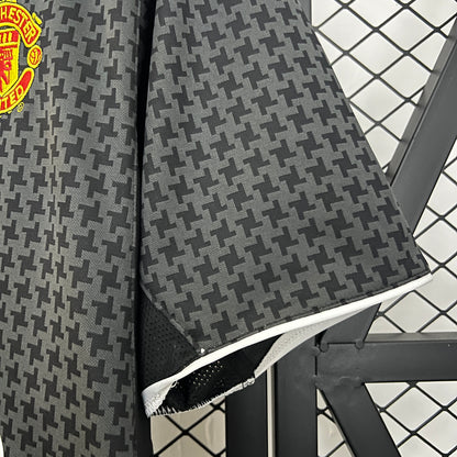 Manchester United Visita Retro 2003/04 Versión Fan