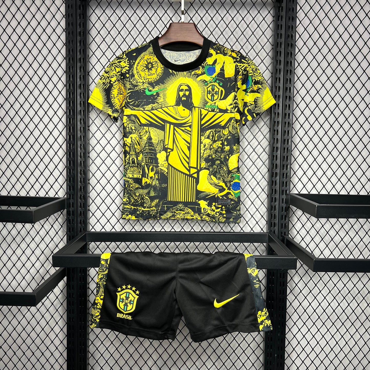 Brasil Kit Niños "Edición Cristo Redentor Amarillo" 2024