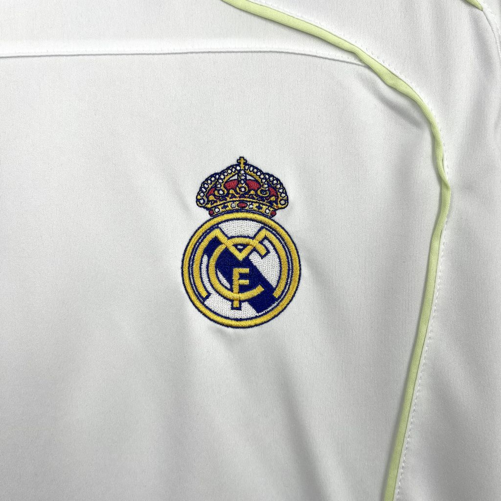 Real Madrid Entrenamiento Blanco 2025/26 Versión Fan