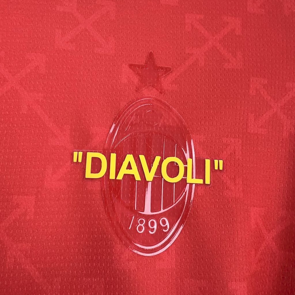 AC Milan Edición Especial Roja 2025/26 Versión Fan