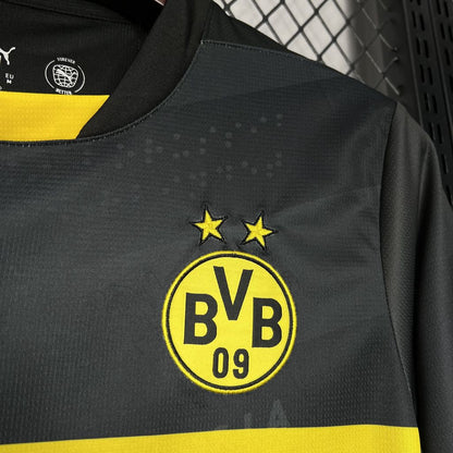 Borussia Dortmund Visita 2024/25 Versión Fan