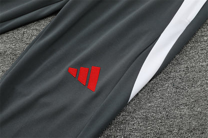 Buzo Completo Manchester United Gris Diseño Rojo