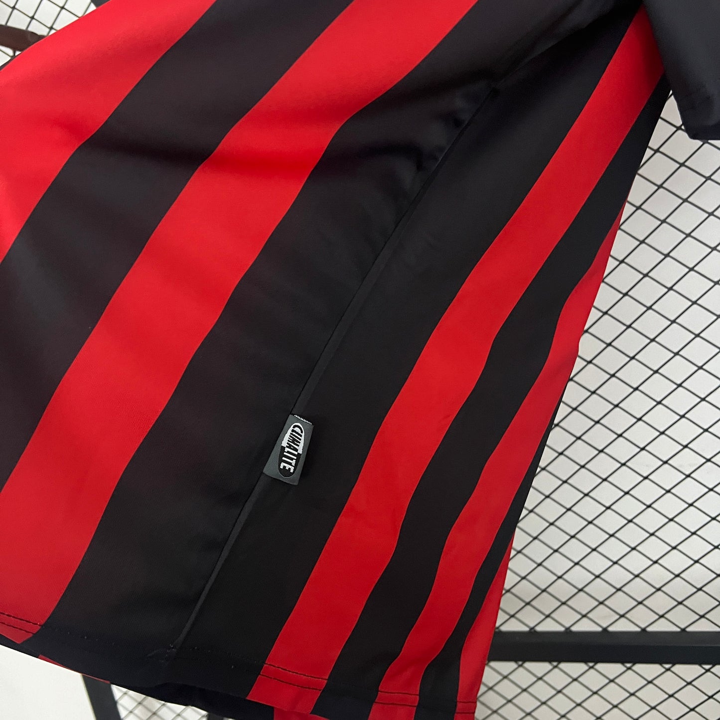 Bayer 04 Leverkusen Local Retro 2001/02 Versión Fan