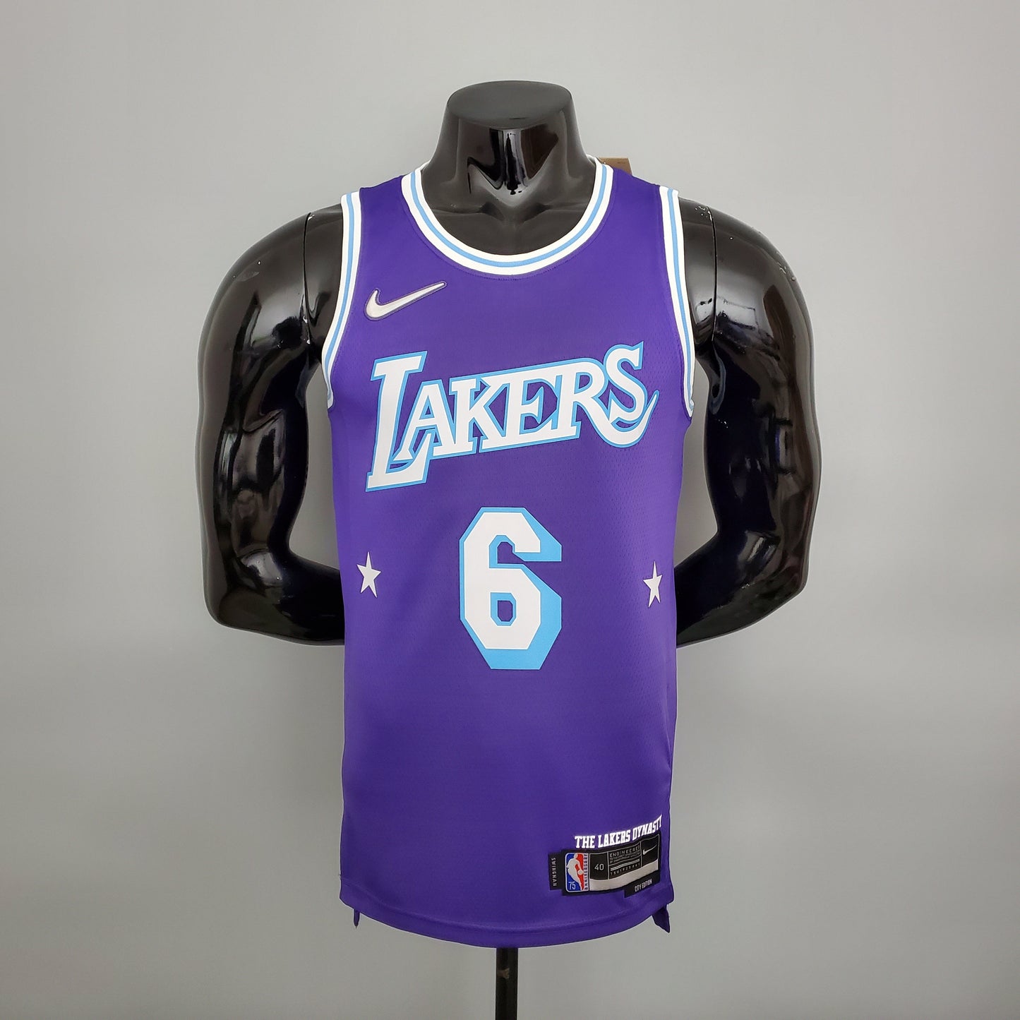 LA Lakers Aniversario 75 Morada 2022 Versión Fan