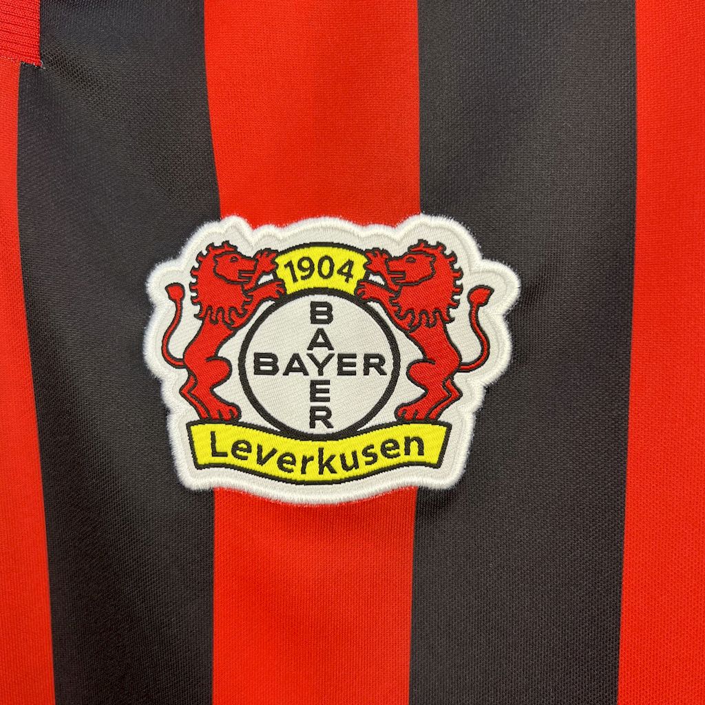 Bayer 04 Leverkusen Local Retro 2000/01 Versión Fan