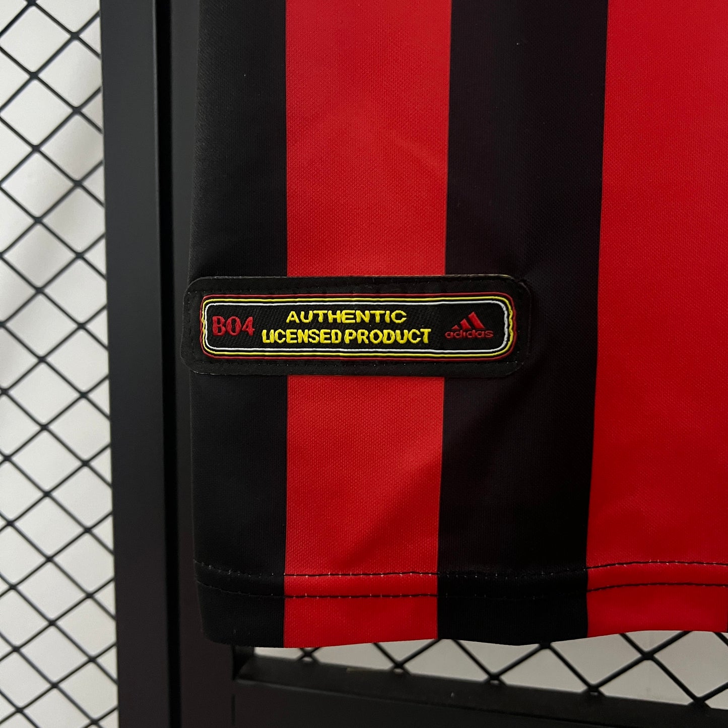 Bayer 04 Leverkusen Local Retro 2001/02 Versión Fan