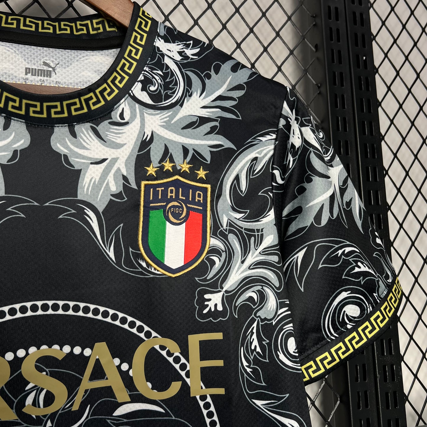 Italia Versace Black Edition 2023/24 Versión Fan