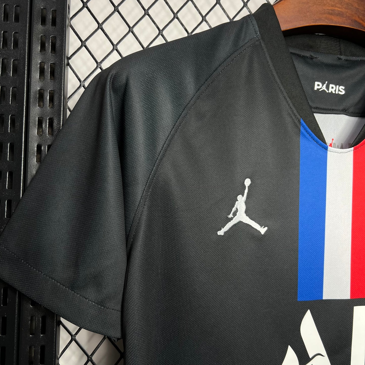 París Saint-Germain Cuarta Retro 2019/20 Versión Fan