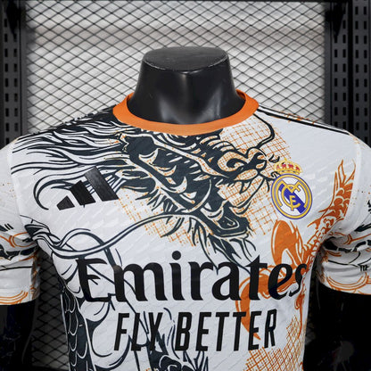 Real Madrid Dragón Negro y Blanco 2025/26 Versión Jugador