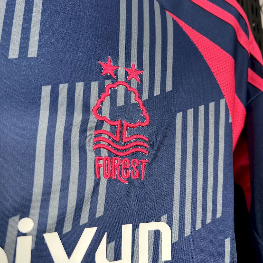 Nottingham Forest Visita 2024/25 Versión Fan