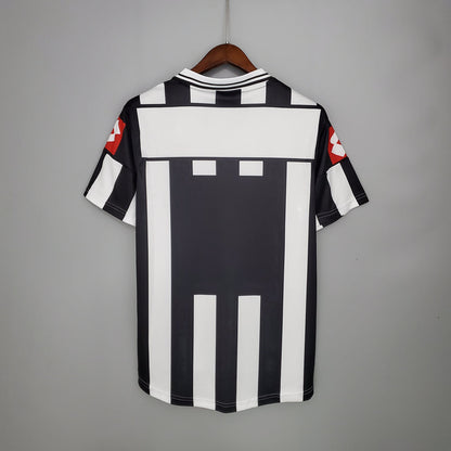 Juventus Retro 2001/02 Versión Fan