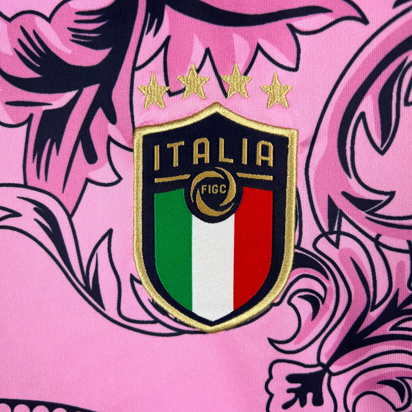 Italia Versace Pink Edition 2023/24 Versión Fan