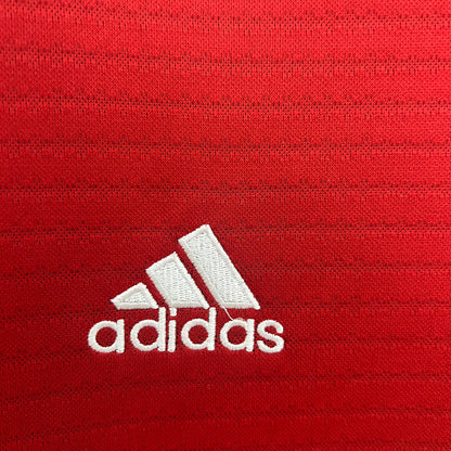 Manchester United Retro 2018/19 Versión Fan