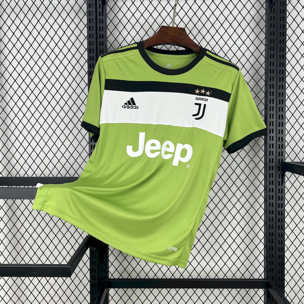 Juventus Tercera Retro 2017/18 Versión Fan