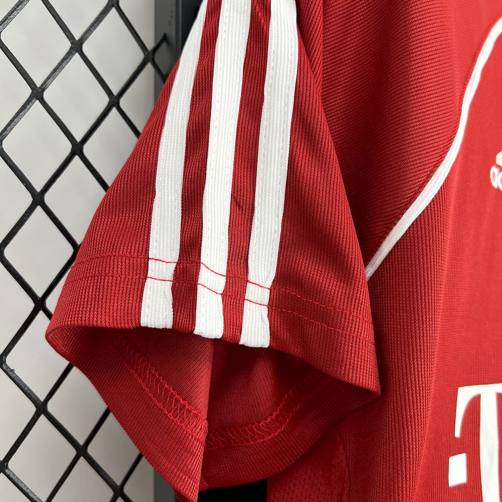 Bayern Munich Local Retro 2005/06 Versión Fan