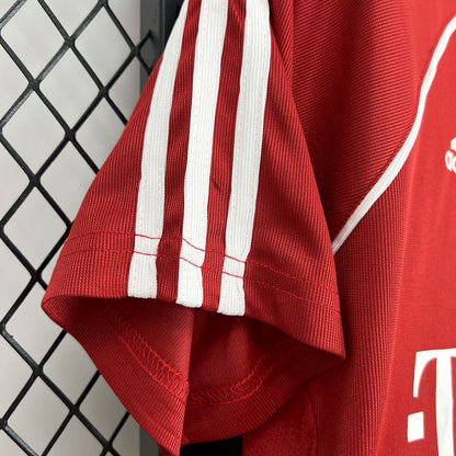 Bayern Munich Local Retro 2005/06 Versión Fan