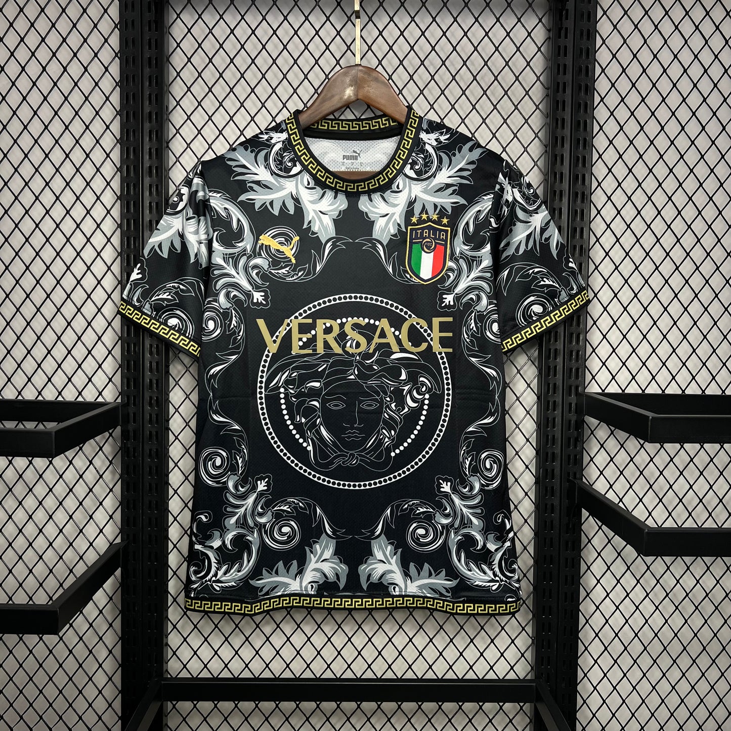 Italia Versace Black Edition 2023/24 Versión Fan