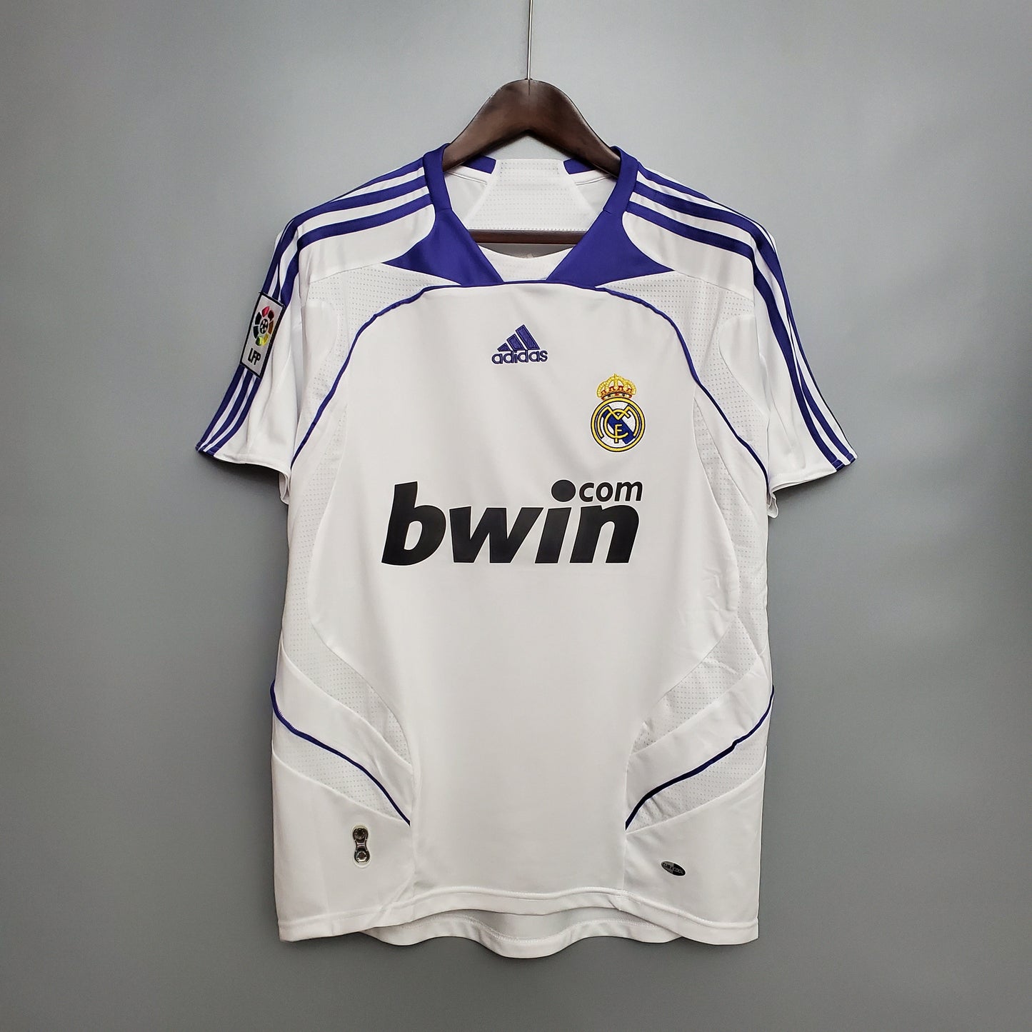 Real Madrid Local Retro 2007/08 Versión Fan