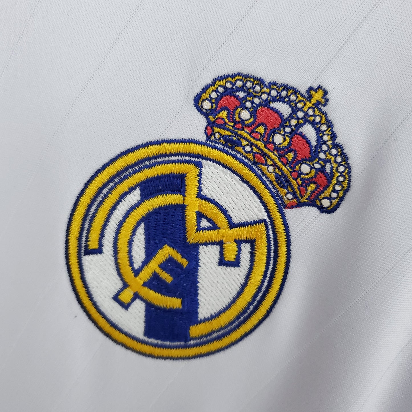 Real Madrid Local "Teamgeist" Series Retro 2006/07 Versión Fan