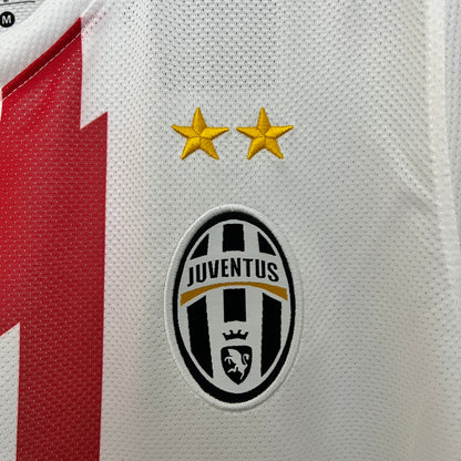 Juventus Visita Retro 2010/11 Versión Fan