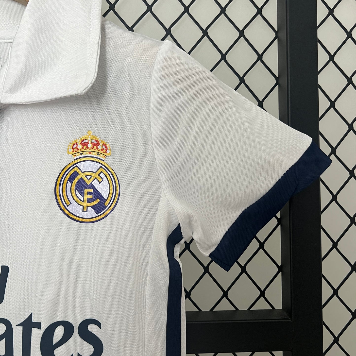 Real Madrid Retro Kit Niños Local 2016/17