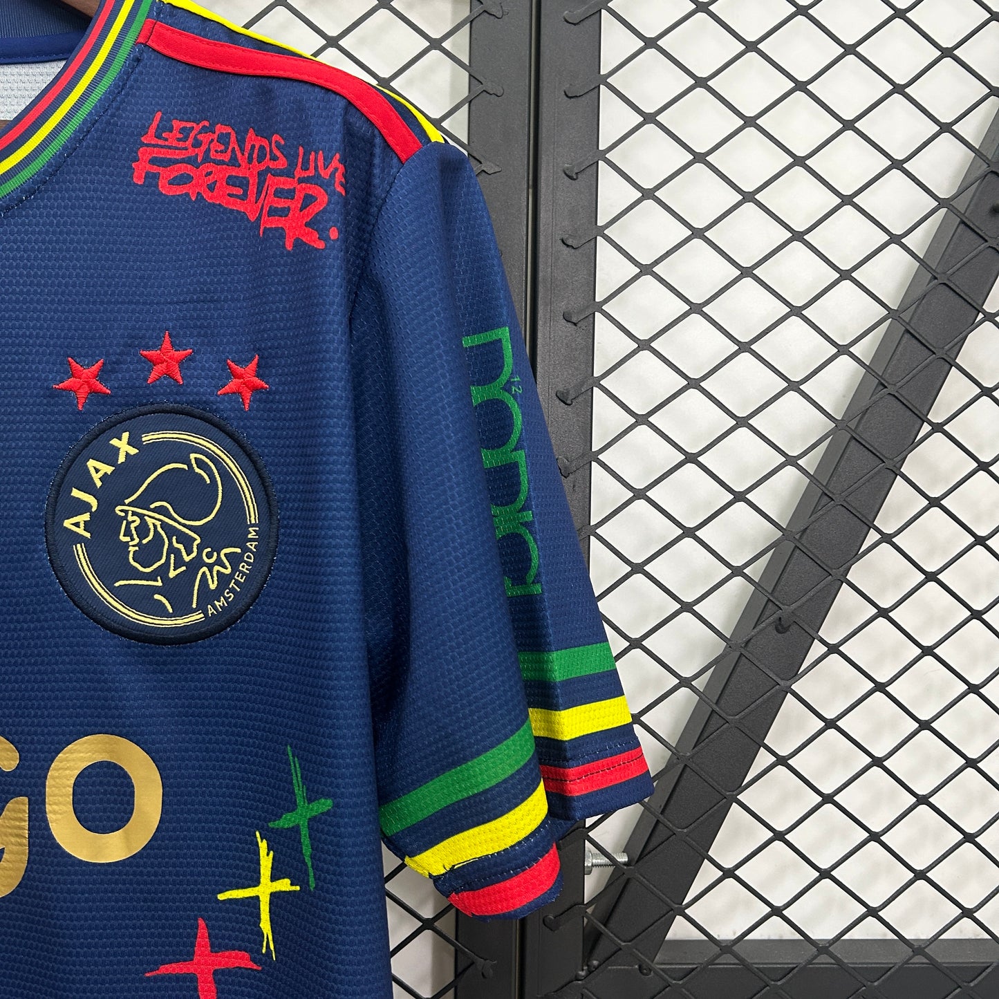 Ajax Edición Especial "Bob Marley Azul" 2025/26 Versión Fan