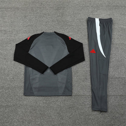 Buzo Completo Manchester United Gris Diseño Rojo
