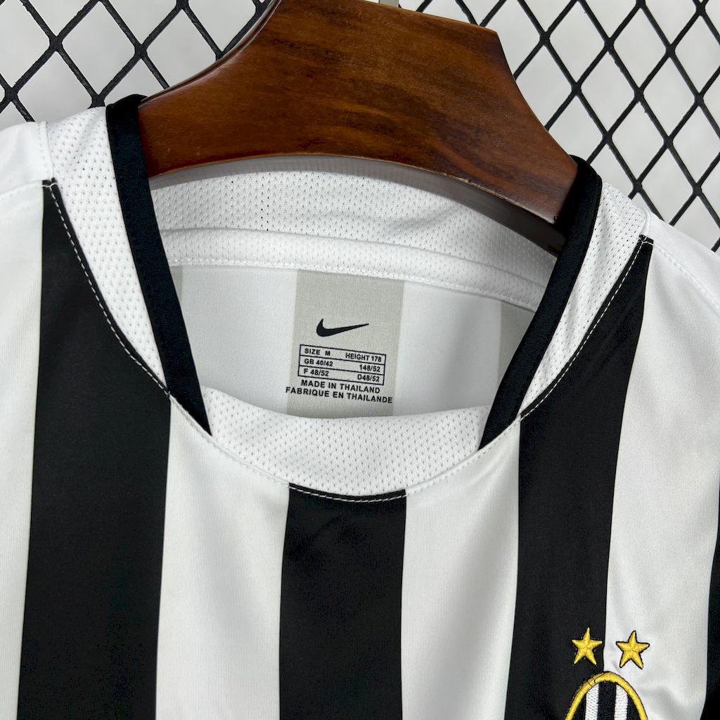 Juventus Local Retro 2002/03 Versión Fan