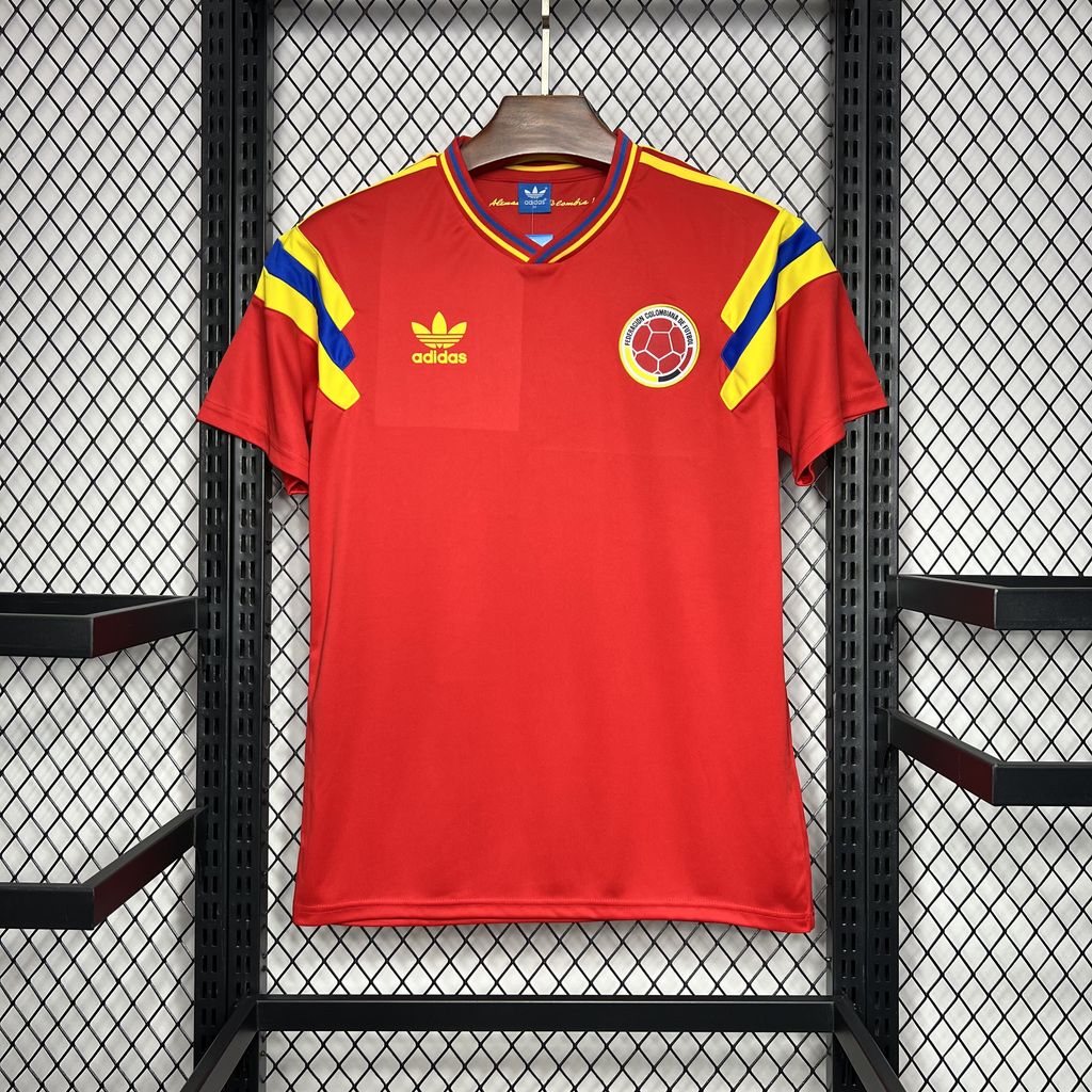 Colombia Visita Retro 1990 Versión Fan