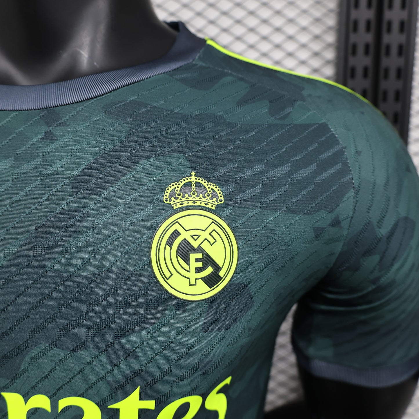 Real Madrid Edición Especial "Militar" 2024/25 Versión Jugador