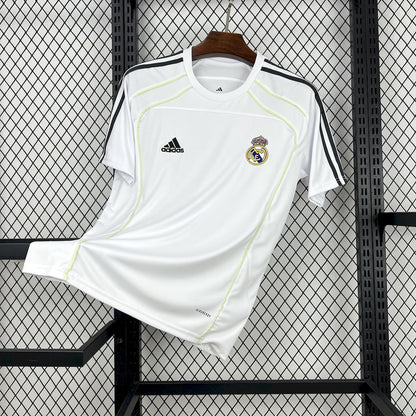Real Madrid Entrenamiento Blanco 2025/26 Versión Fan