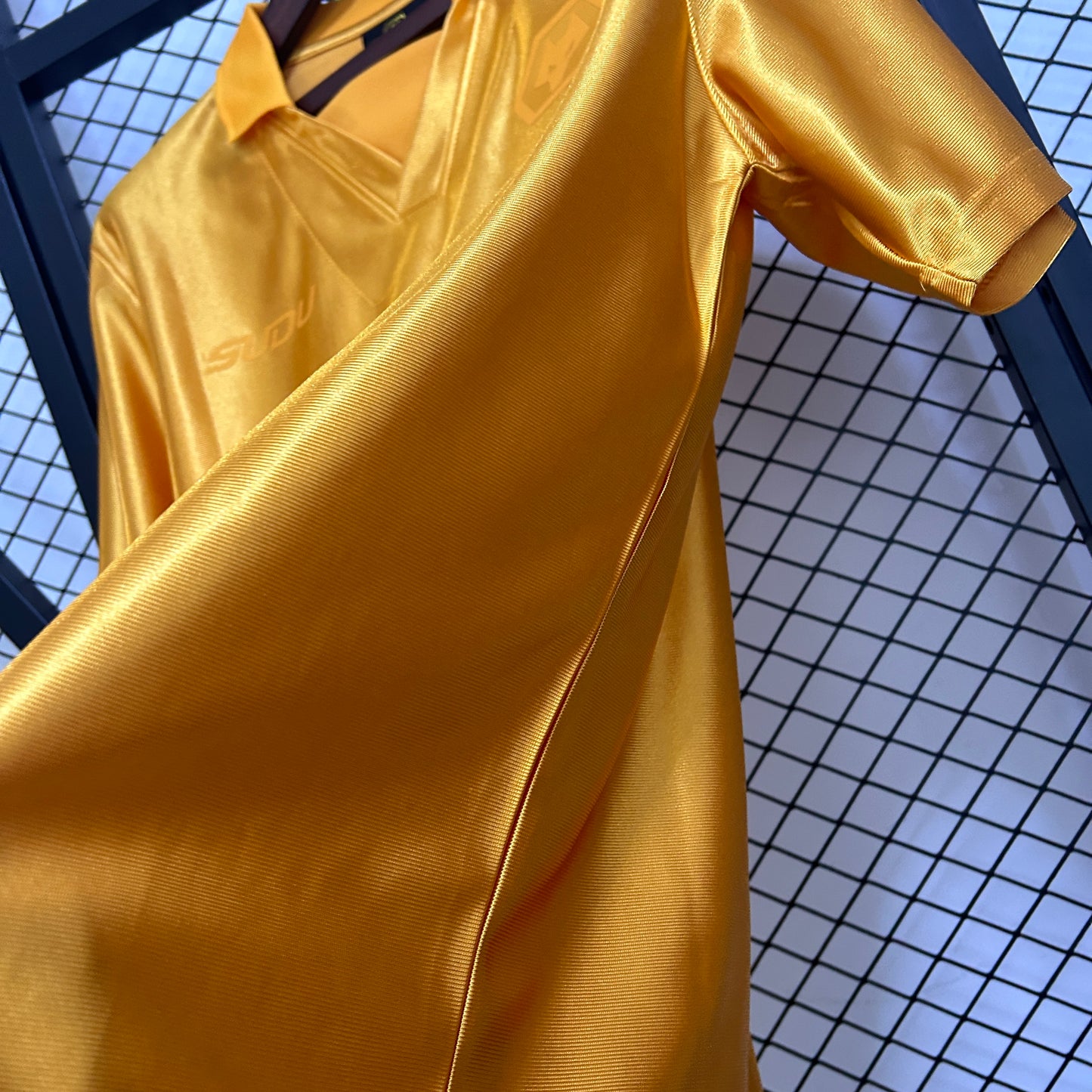Wolves 70 Aniversario 2025/26 Versión Fan